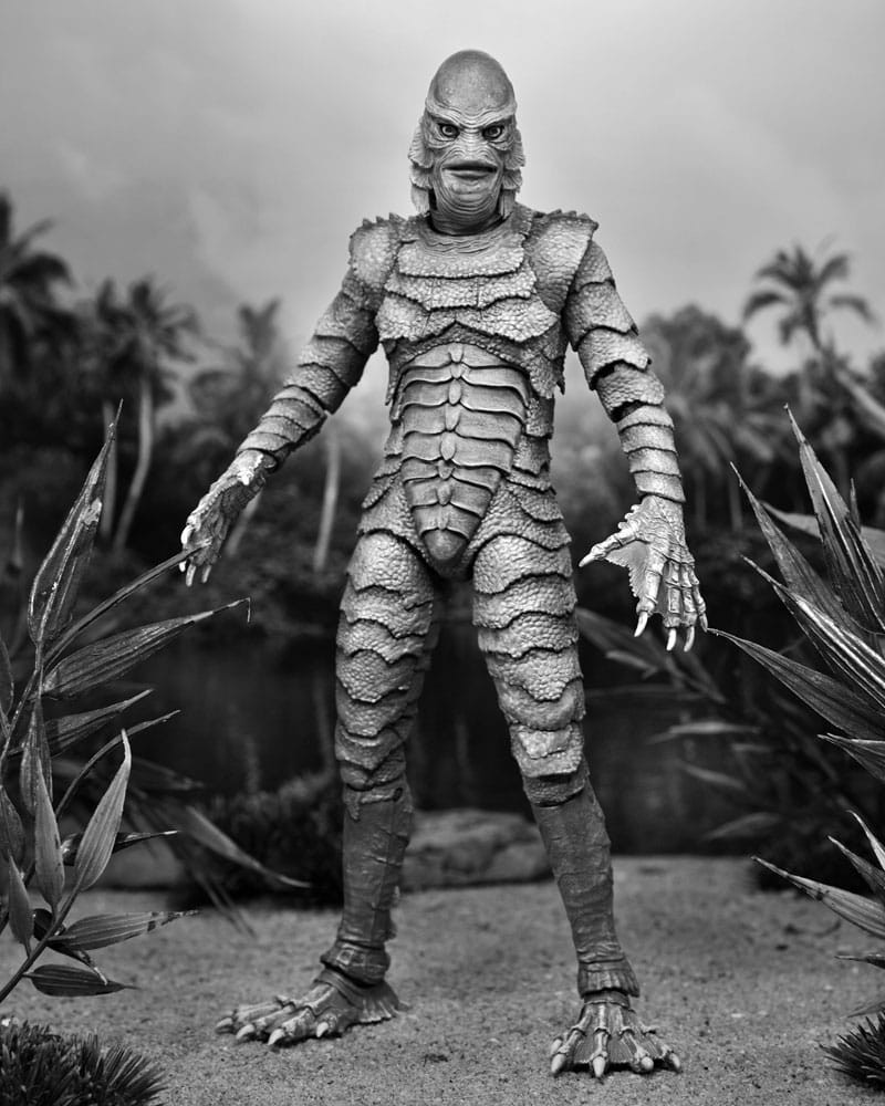 Universal Monsters Figuur Ultieme wezen uit de Black Lagoon (Z&W) 18 cm