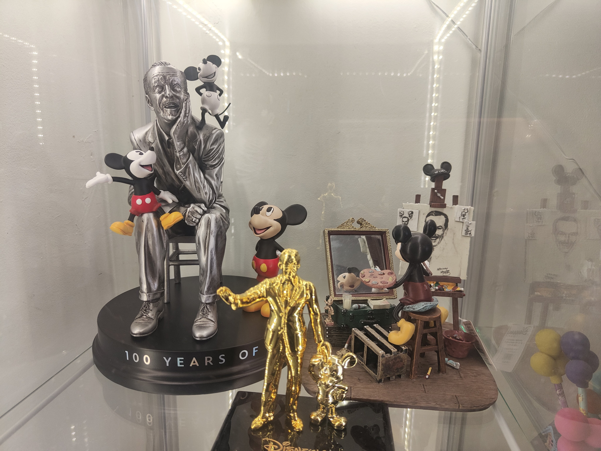 Walt Met Mickey Door De Disney-Jaren - Disney 100 - Disney Grand